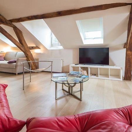 Suite Mana Ohana - Luxe Et Authenticite A 2 Pas De La Place Ducale Avec Parking Prive Charleville-Mézières Exterior foto