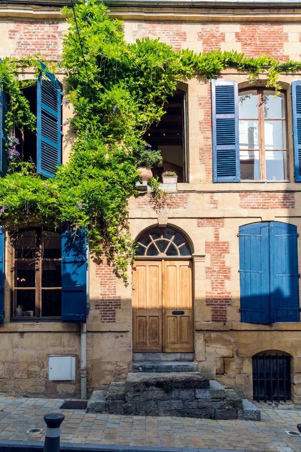 Suite Mana Ohana - Luxe Et Authenticite A 2 Pas De La Place Ducale Avec Parking Prive Charleville-Mézières Exterior foto