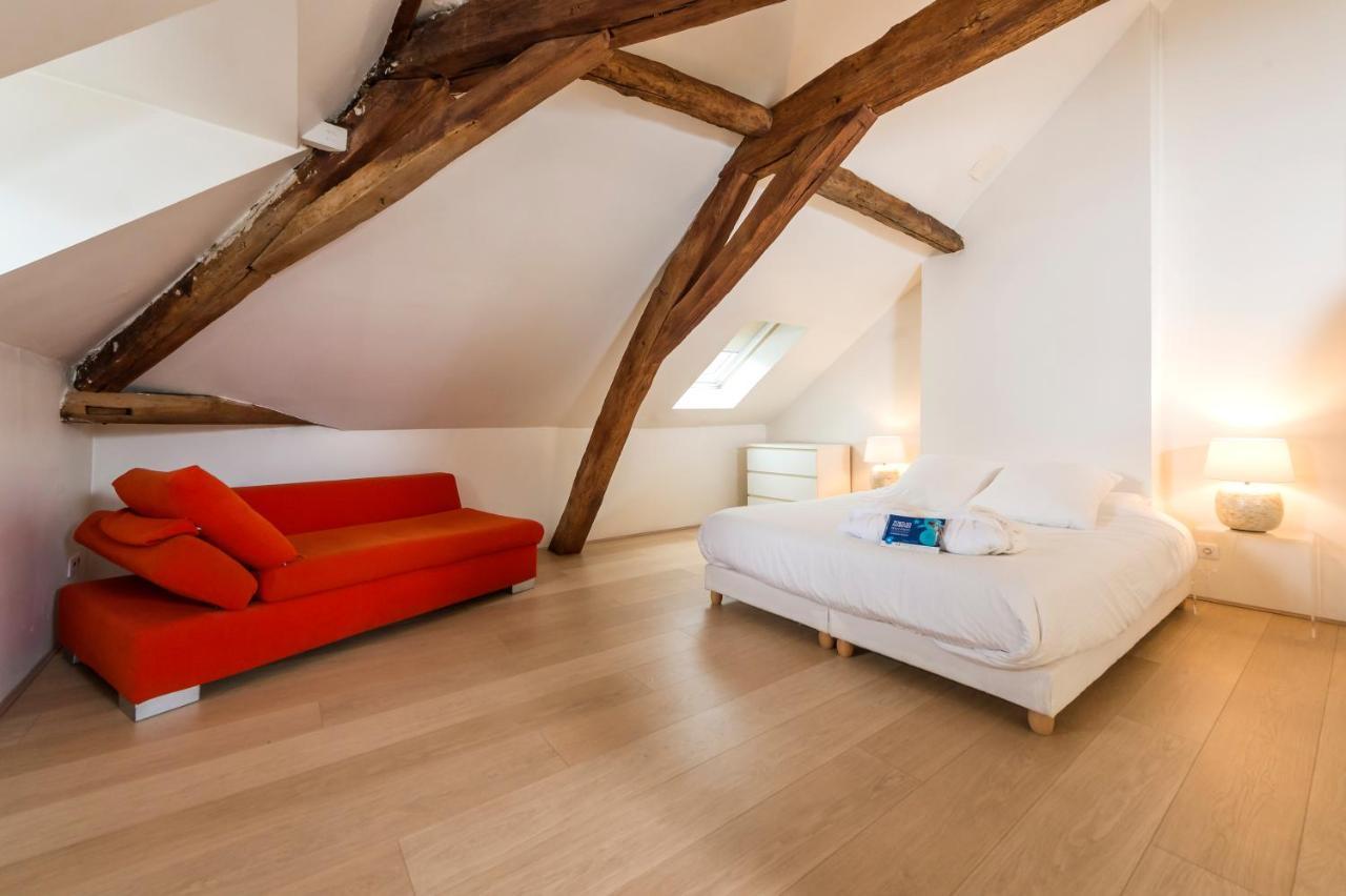 Suite Mana Ohana - Luxe Et Authenticite A 2 Pas De La Place Ducale Avec Parking Prive Charleville-Mézières Exterior foto