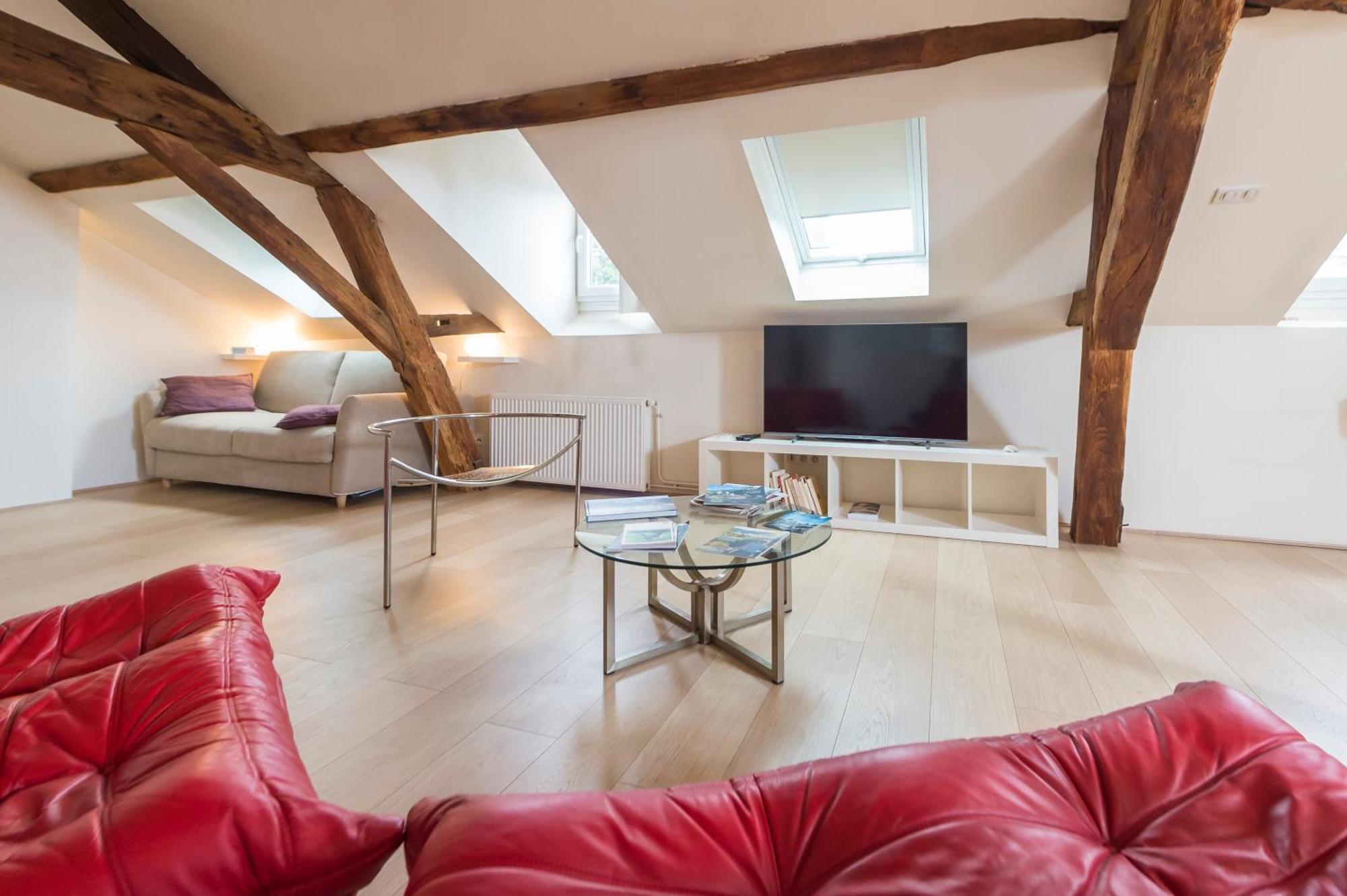Suite Mana Ohana - Luxe Et Authenticite A 2 Pas De La Place Ducale Avec Parking Prive Charleville-Mézières Exterior foto