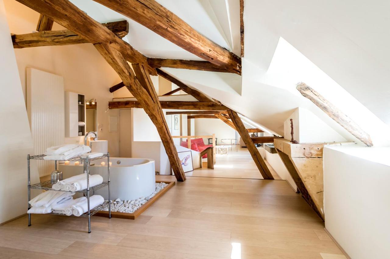 Suite Mana Ohana - Luxe Et Authenticite A 2 Pas De La Place Ducale Avec Parking Prive Charleville-Mézières Exterior foto