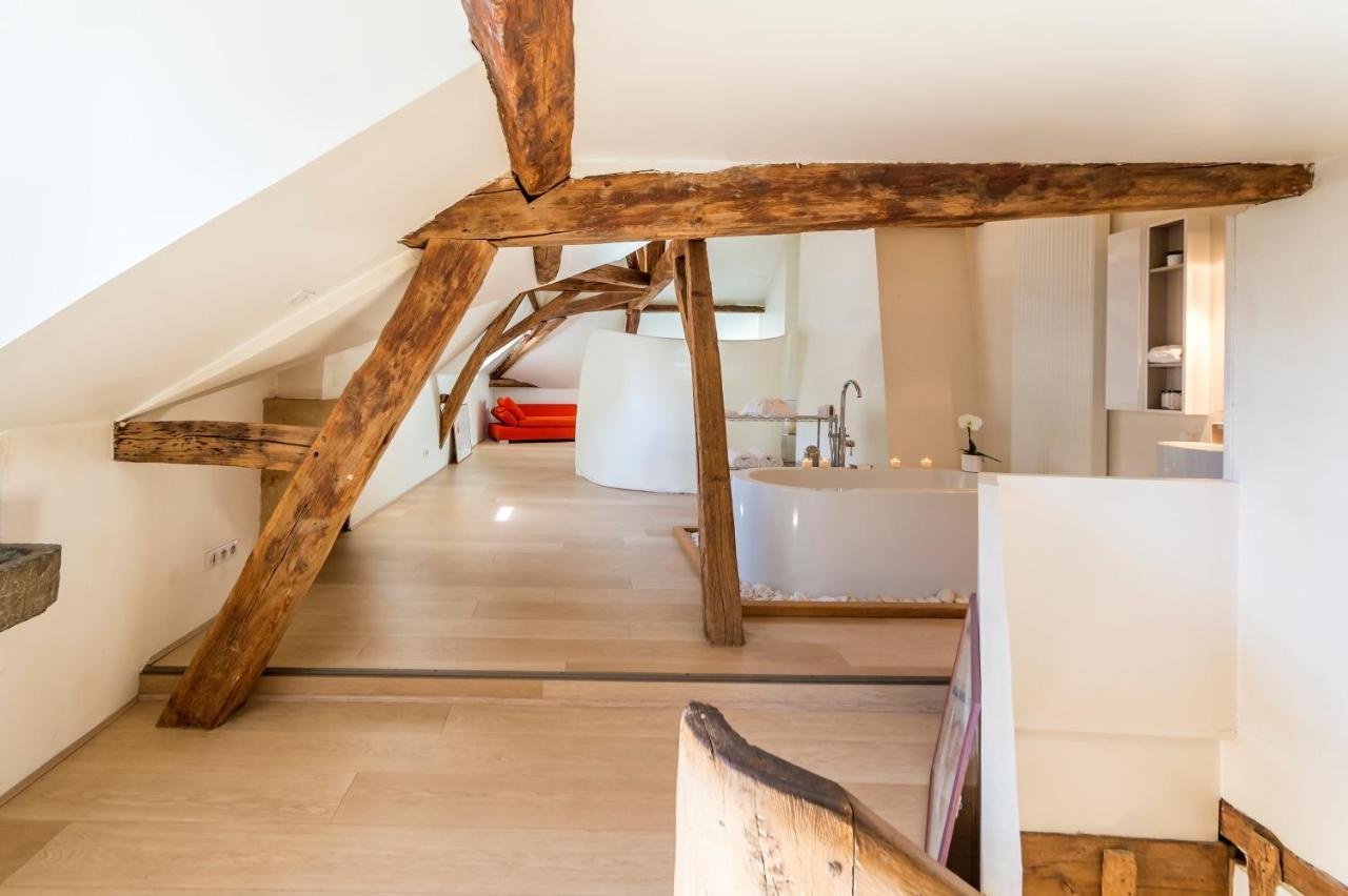 Suite Mana Ohana - Luxe Et Authenticite A 2 Pas De La Place Ducale Avec Parking Prive Charleville-Mézières Exterior foto